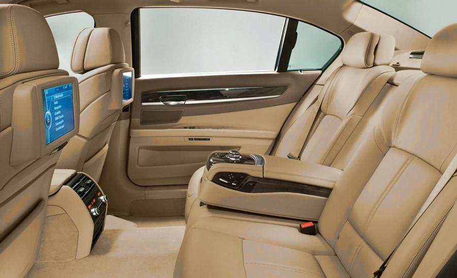  BMW 7-Series 2008 года  (фото 70 из 77)
